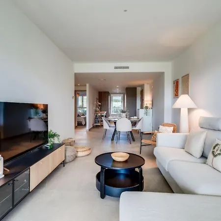 2br Sunny Golf Apt. Tuin Met Golfbaan Uitzicht Apartment Estepona