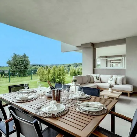Apartment 2br Sunny Golf Apt. Tuin Met Golfbaan Uitzicht Estepona